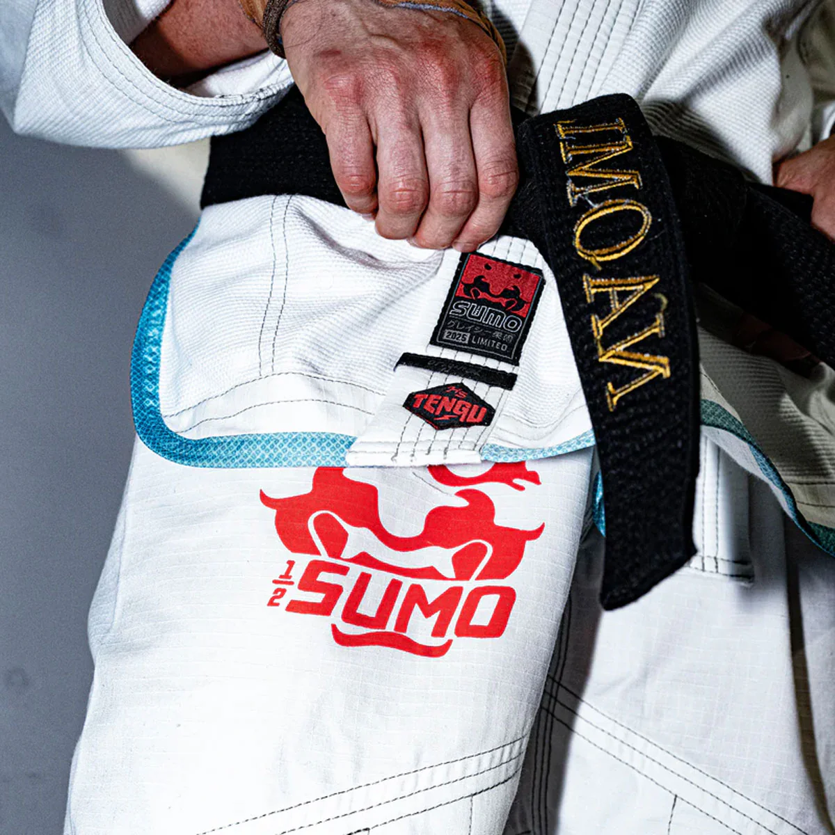 BJJ Gi Half Sumo Tengu Blanco - Image 14