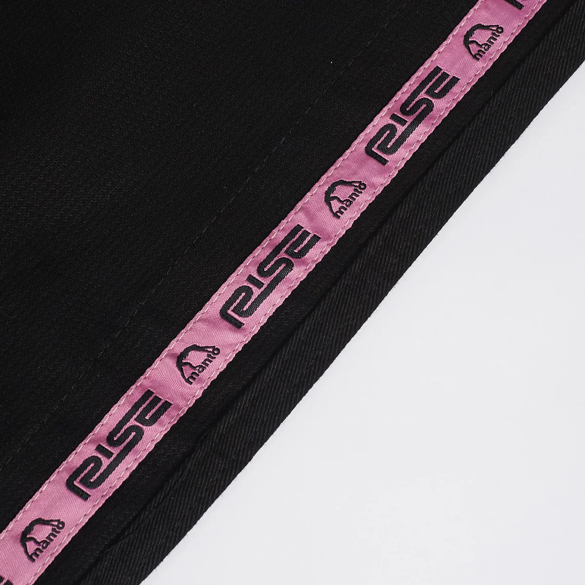BJJ Gi Manto Rise 2.0 Negro-rosa - Image 3