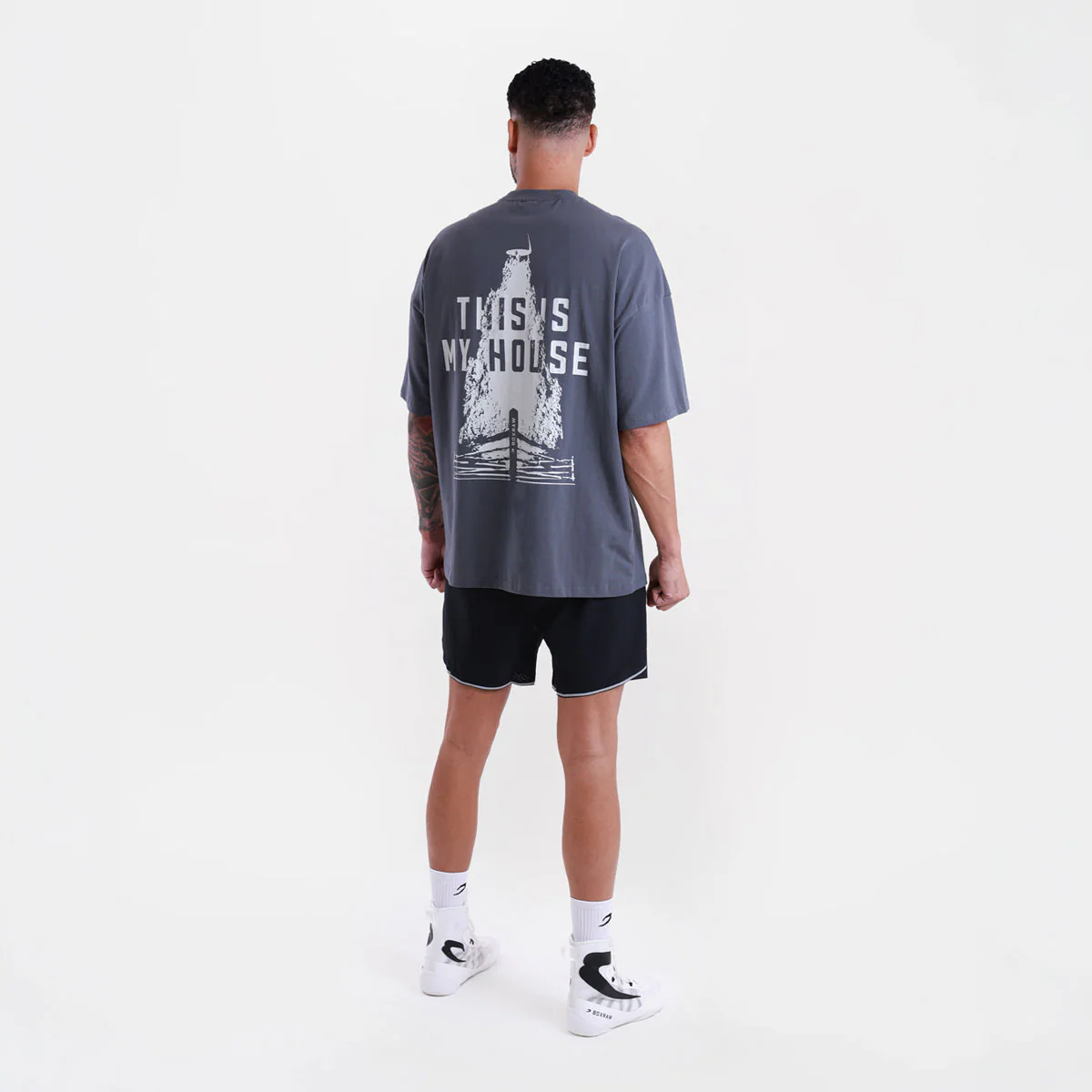 Camiseta Boxraw This Is My House Oversize Gris  - Image 7