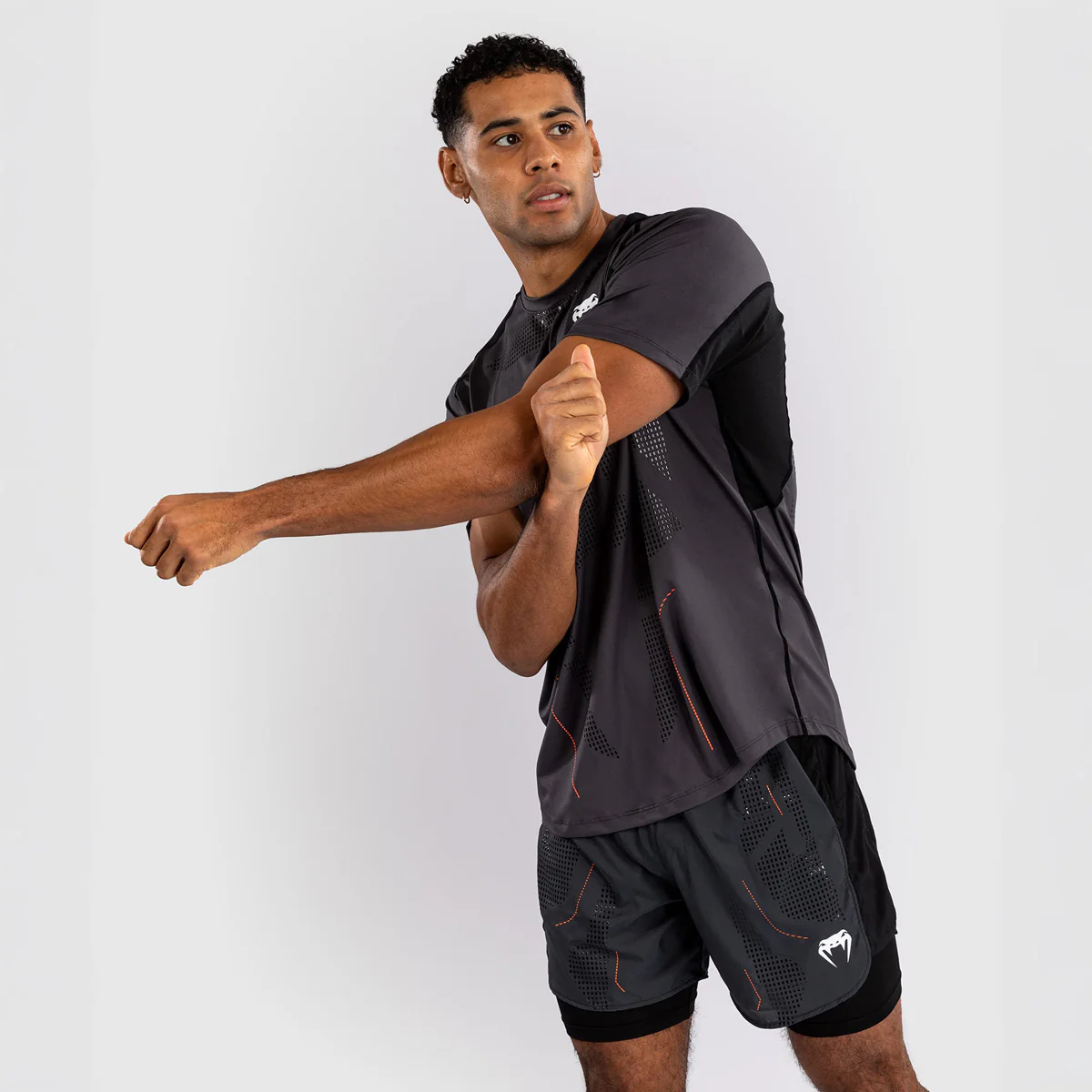 Camiseta Venum Technical 3.0 Dry Tech Grafito  - Image 2
