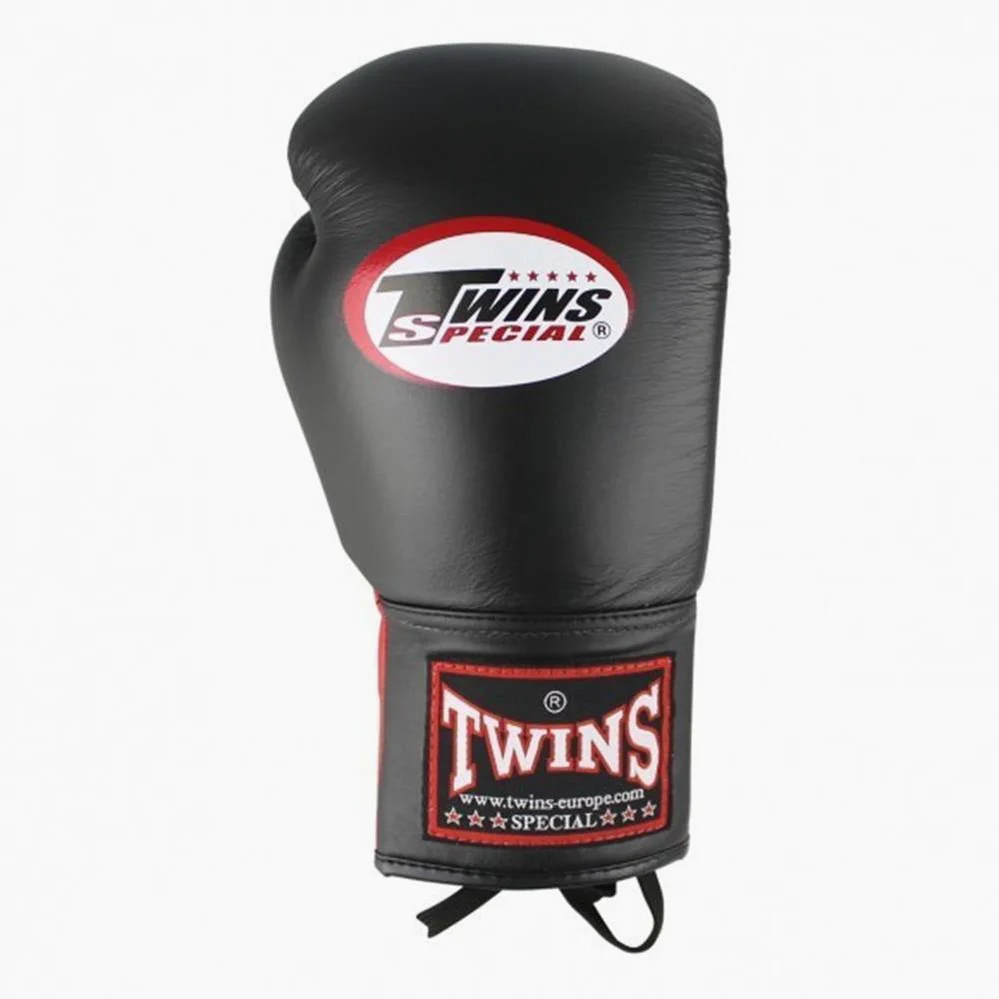 Guantes Muay Thai Twins Special BGLL-1 Negro-Rojo con cordones - Image 3