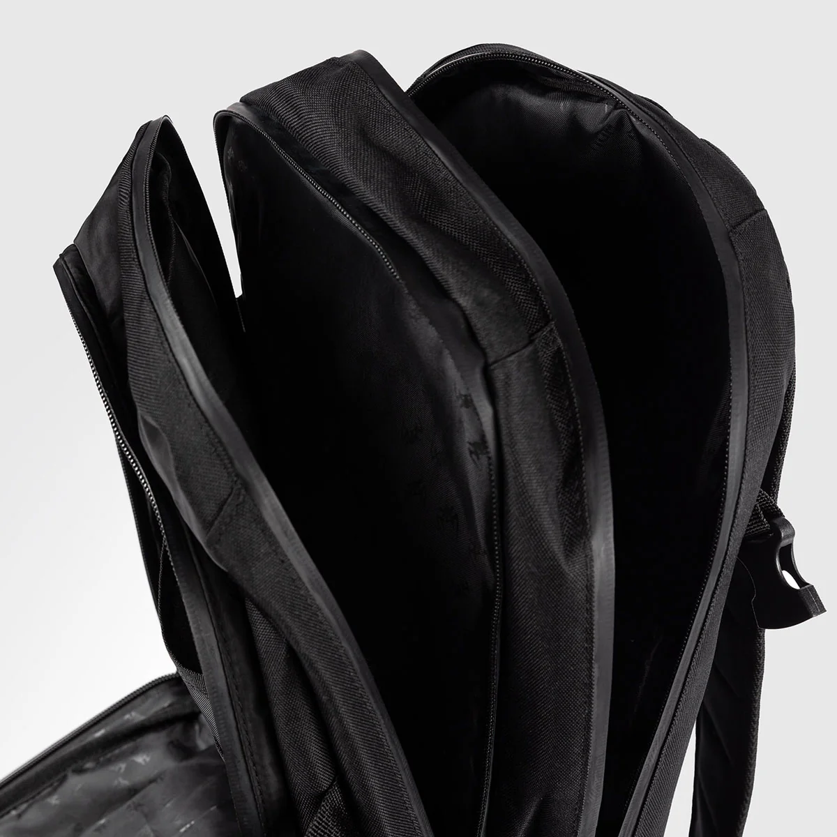Mochila Venum Shockwave - Image 8