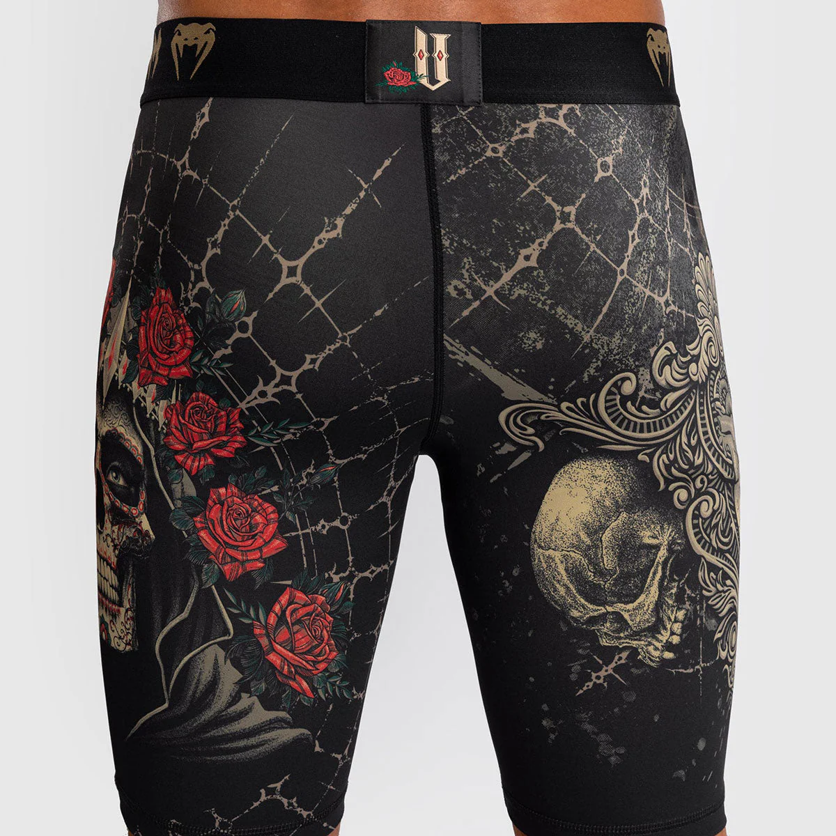 Pantalones cortos a compresión Venum Santa Muerte 5.0  - Image 7