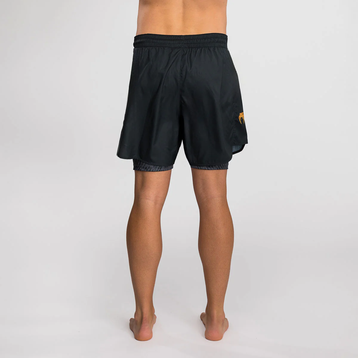 Pantalones cortos de entrenamiento Venum x Chimaev Wild Borz Negro  - Image 4