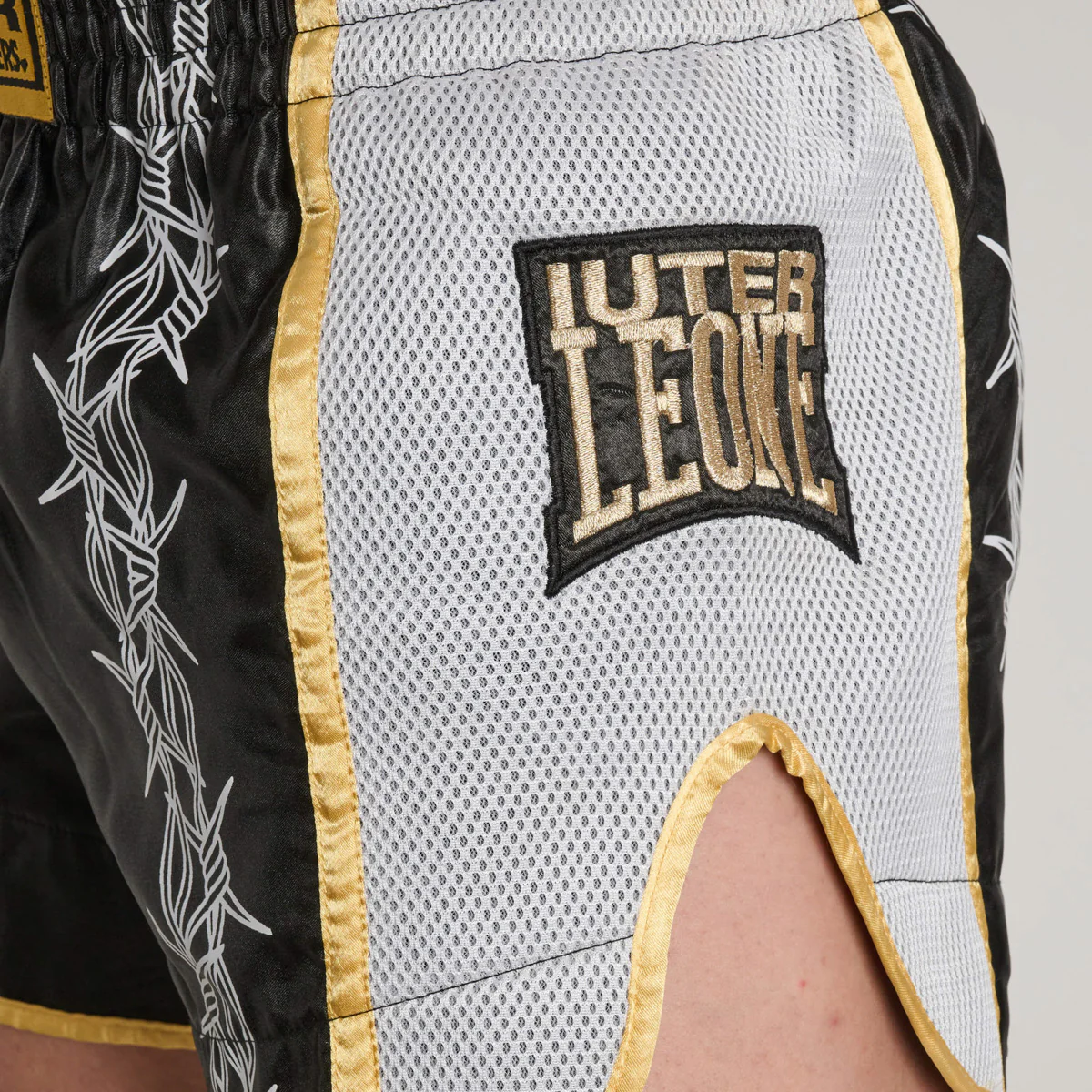 Pantalones cortos kick-tailandés Leone IUTER Barbed Wire AB05IU Nero - Image 7