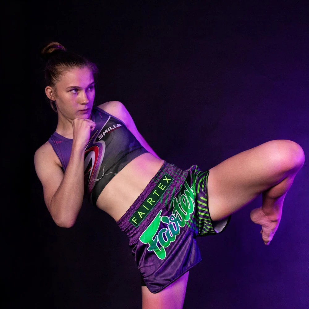 Pantalones kick-thai Fairtex BS1922 Corredor Violeta - Image 3