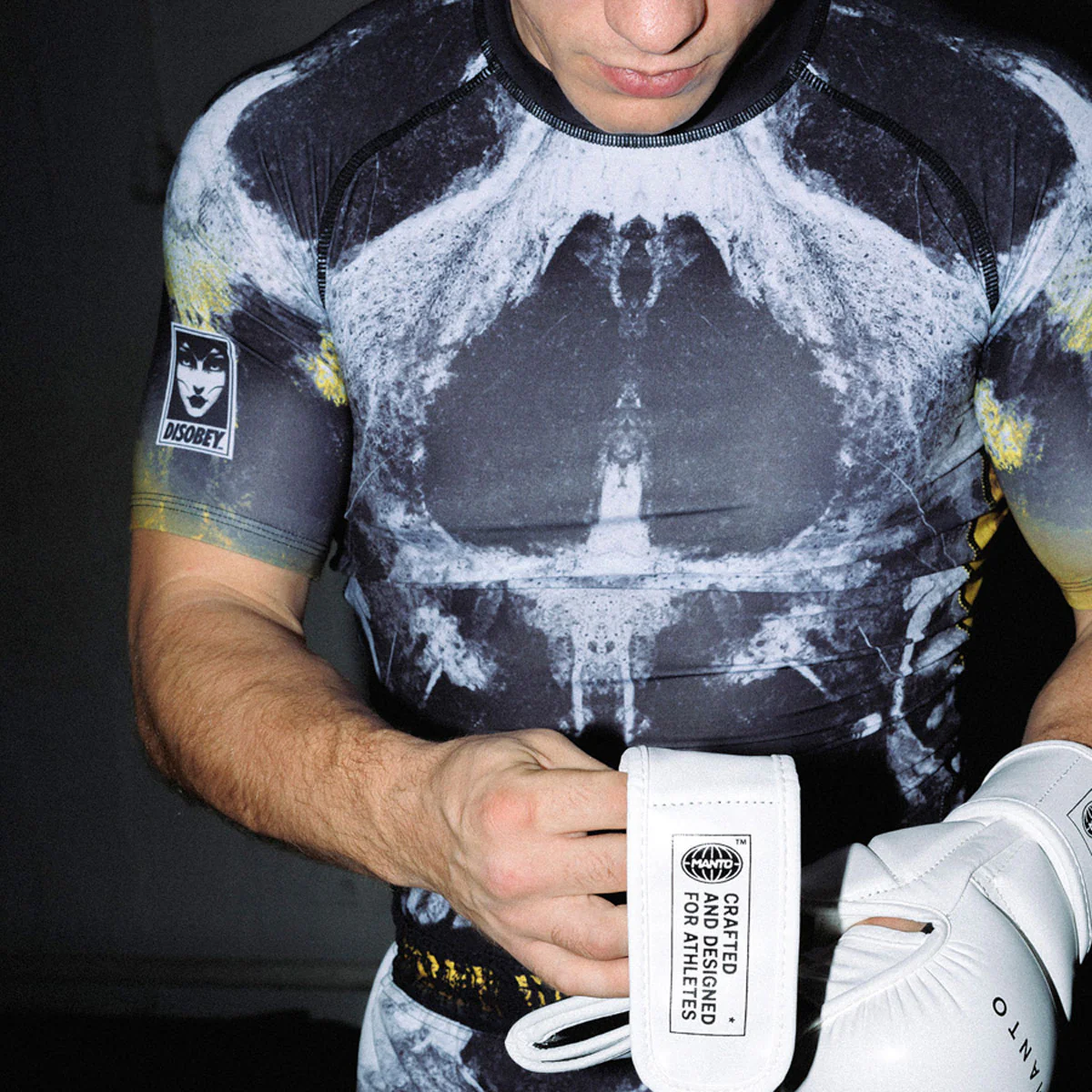 Rashguard Manto Disobey mangas cortas - Image 8