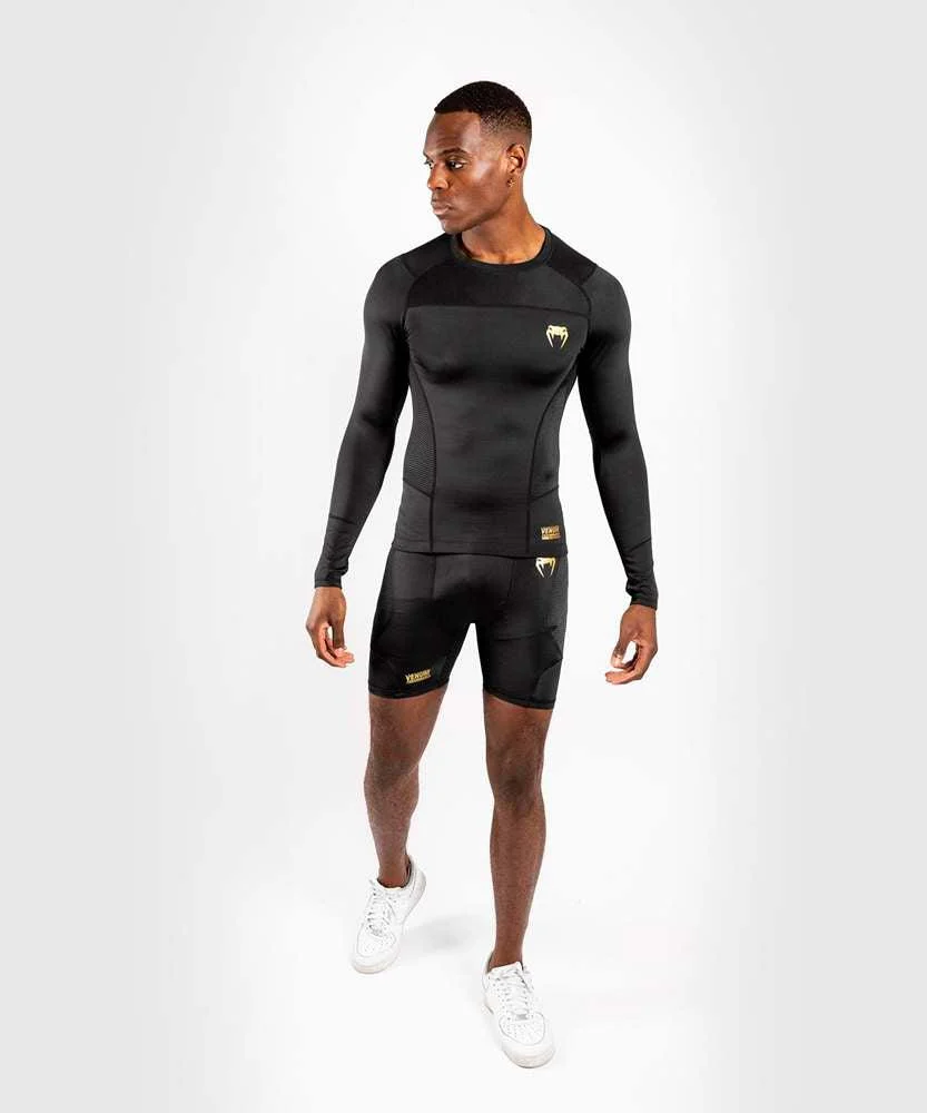 Rashguard Venum G-Fit Negro-oro mangas largas  - Image 3