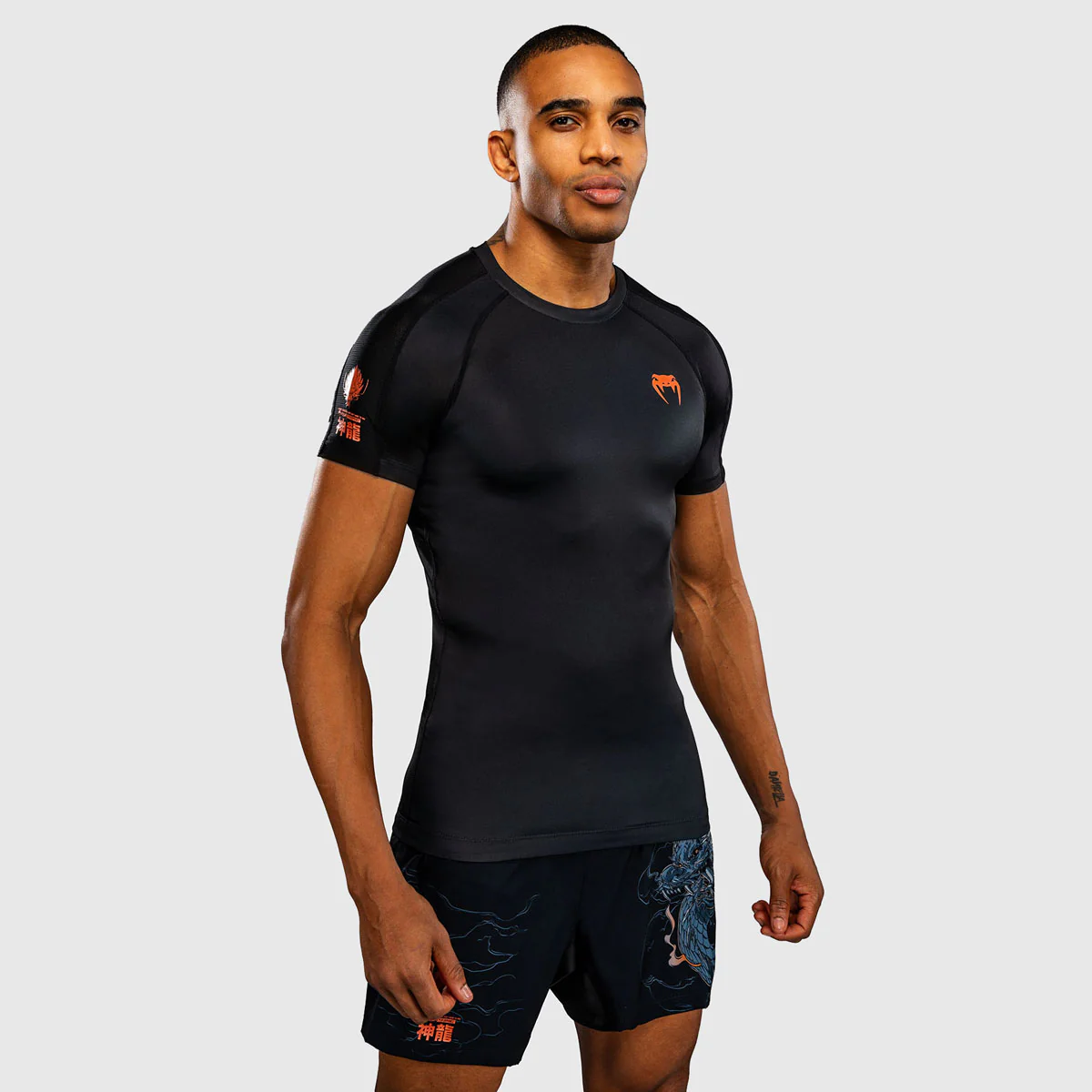 Rashguard Venum Thunder Dragon mangas cortas Negro - Image 3